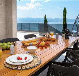 5 bedroom beachfront villa with heated pool near Omis, sleeps 9